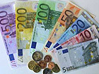 Soldi, euro, banconote, monete, denaro
