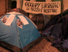 Tende in piazza della Repubblica per "Occupy Urbino" Tende in piazza della Repubblica per "Occupy Urbino"