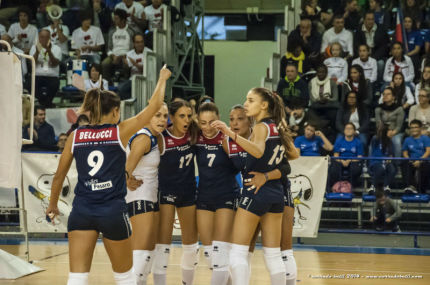 esultanza Volley Pesaro