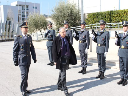 Luigi Pizzi visita il Comando GdF