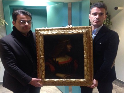 Il dipinto olio su tela attribuito dal Prof. Carlo Pedretti a Leonardo Da Vinci, raffigurante “Isabella D’Este” sequestrato dalla Gdf di Pesaro in Svizzera