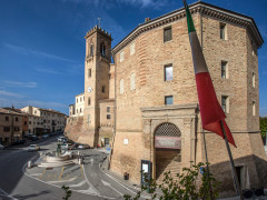 Il Comune di San Costanzo, centro storico, municipio, San Costanzo