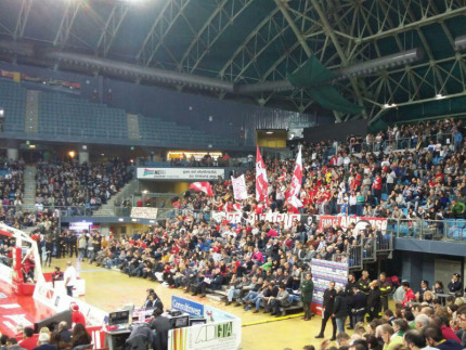 Tifosi della Vuelle Pesaro in curva