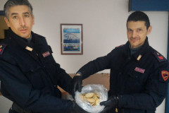 I biscotti preparati con un impasto contenente, fra l’altro, foglie triturate di cannabis sequestrati dalla Polizia a Fano