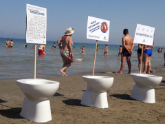 No rifiuti nel wc: nuova campagna di Legambiente