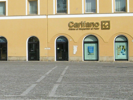Fano: sede ex Carifano, ora Credito Valtellinese