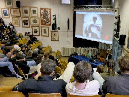 Il fotografo marchigiano Walter Ferro incontra gli allievi del Liceo Scientifico Musicale “Marconi” di Pesaro