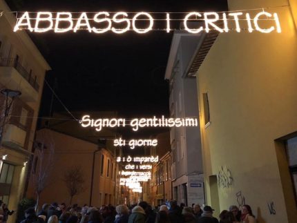 Luminarie in via Castelfidardo a Pesaro