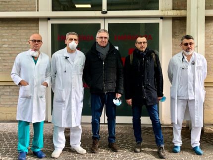 Matteo Ricci e Luca Ceriscioli in visita all'ospedale San Salvatore di Pesaro