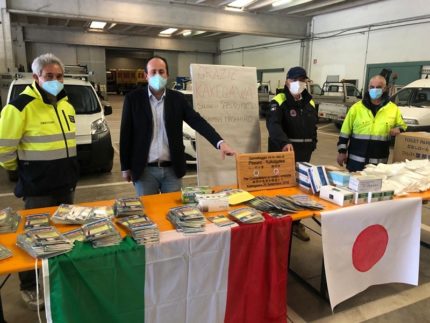 Donazione giapponese di mascherine a Pesaro