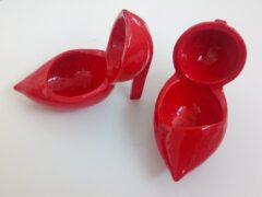 Iniziativa "Scarpette rosse in ceramica"