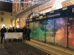 Nel Presepe di ghiaccio, una statua dedicata ai pescatori di Mazara del Vallo