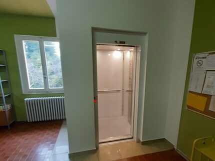 Nuovo ascensore a Villa Vittoria a Pesaro