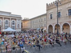 Piazza del Popolo gremita per Popsophia 2020