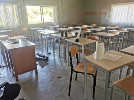 Vandali all'Istituto Cecchi di Pesaro