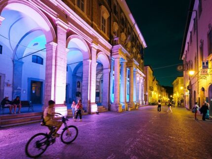 Blooming Festival nel centro storico di Pergola