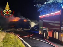 Incendio di un trattore a Isola del Piano