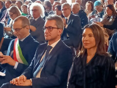 Baldelli a Pesaro per presentazione francobollo e moneta celebrativi