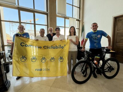 Consegna della Bandiera Gialla Fiab al Comune di Pesaro
