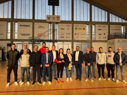 Fine lavori al Palas Allende di Fano