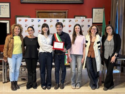 La studentessa Sofia Cagnetta premiata in Comune a Pesaro