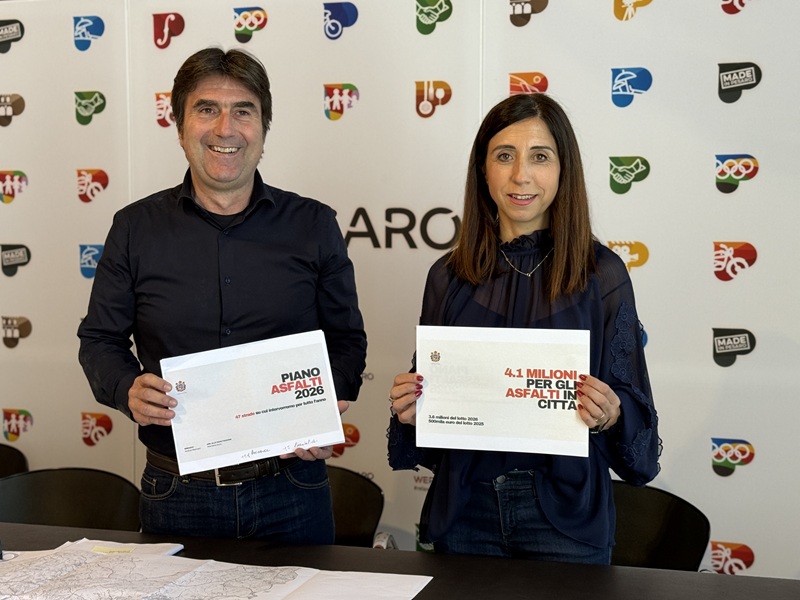 Andrea Biancani e Milla Della Dora sul piano asfalti 2026