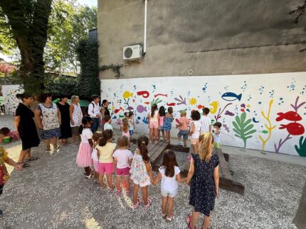 Murales realizzato presso la scuola dell'infanzia "Specchio magico" di Pesaro