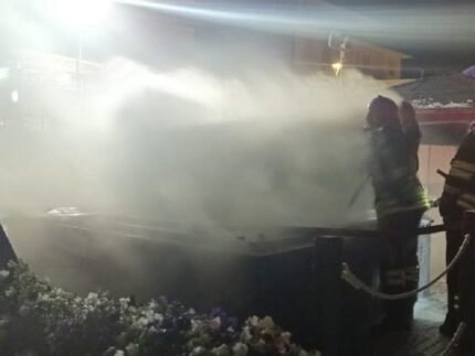Incendio in uno stabilimento balneare di Fano