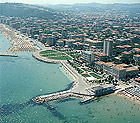 Il porto e la spiaggia di Pesaro
