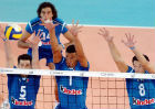 Una partita di pallavolo maschile