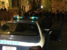 Una volante della polizia sul luogo della rissa